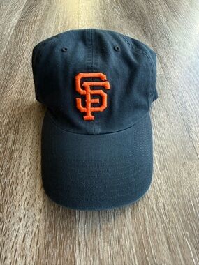 MLB Giants Black Hat with Orange Embroidered Logo